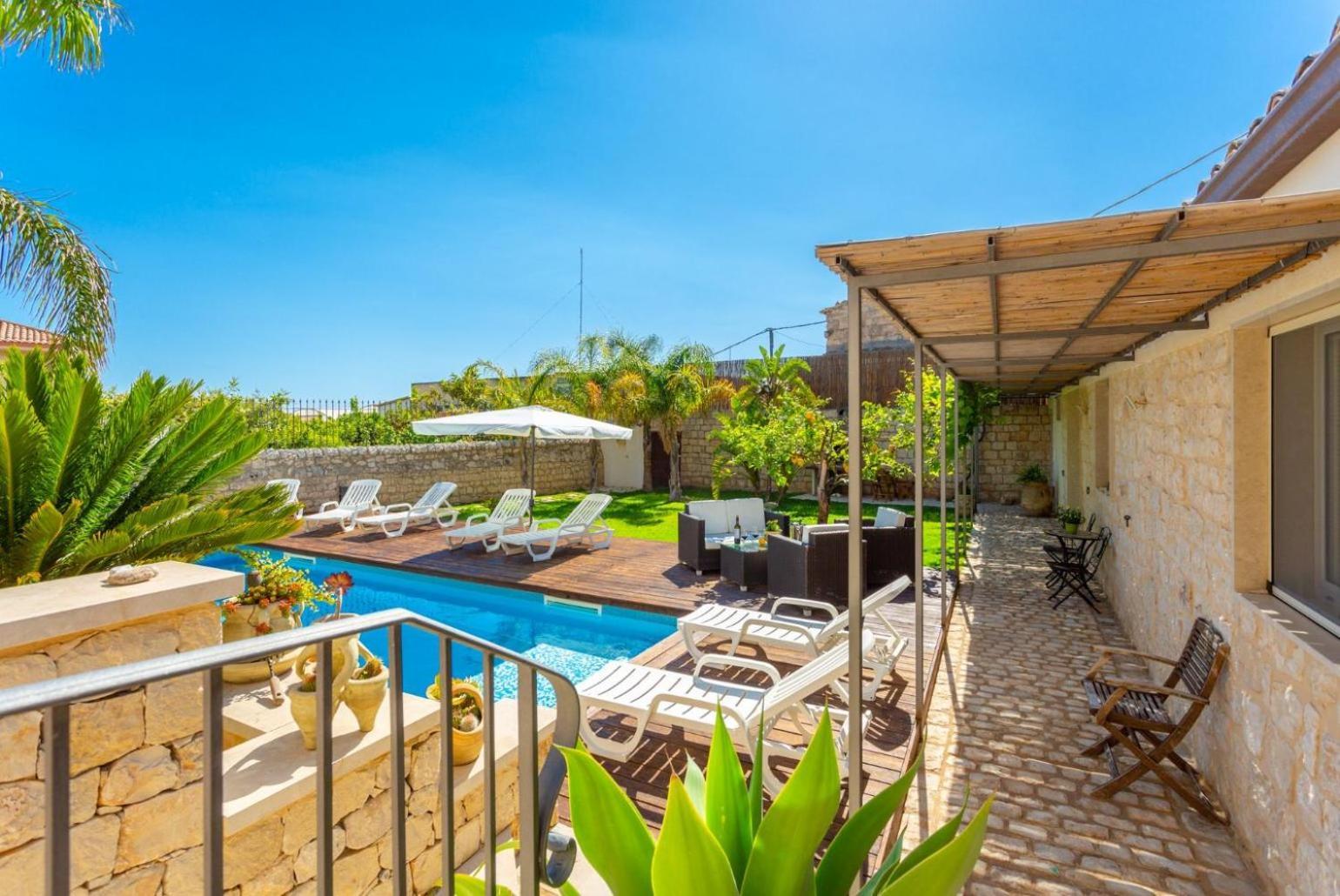 Villa Aziz Scicli Exteriör bild